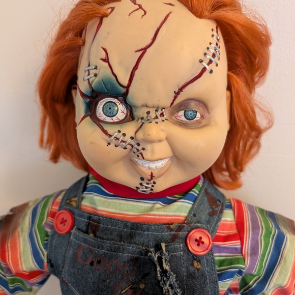 Bride of Chucky/Child's Play Life-sized 25in Chucky Doll 1998 - Picture 4 of 12
